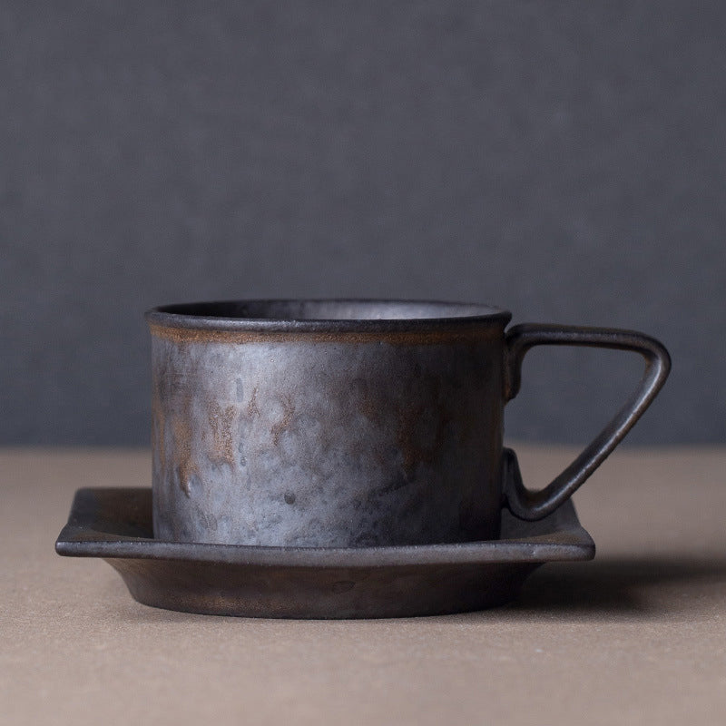 Ceramic coffee cup and saucer set, high-value Japanese latte mug, gilded vintage latte tea mug, creative couple mug